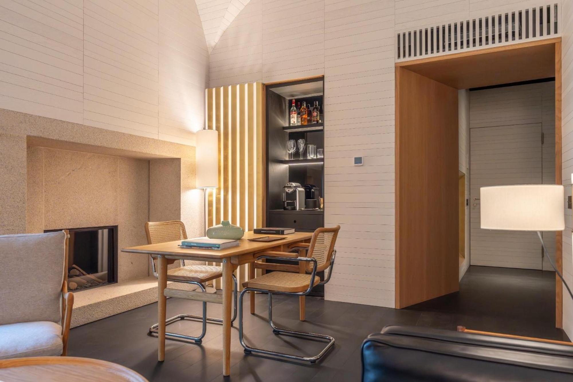 Atrio Hotel Caces Екстериор снимка